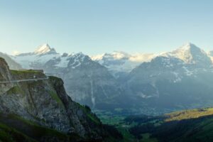Grindelwald-First-Sommer-Cliff-Walk-Eiger-Moench-Jungfrau